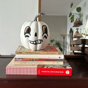 Vintage face pumpkin